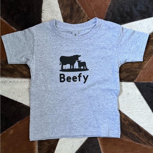 Gildan Other - NEW “Beefy” tee 3T